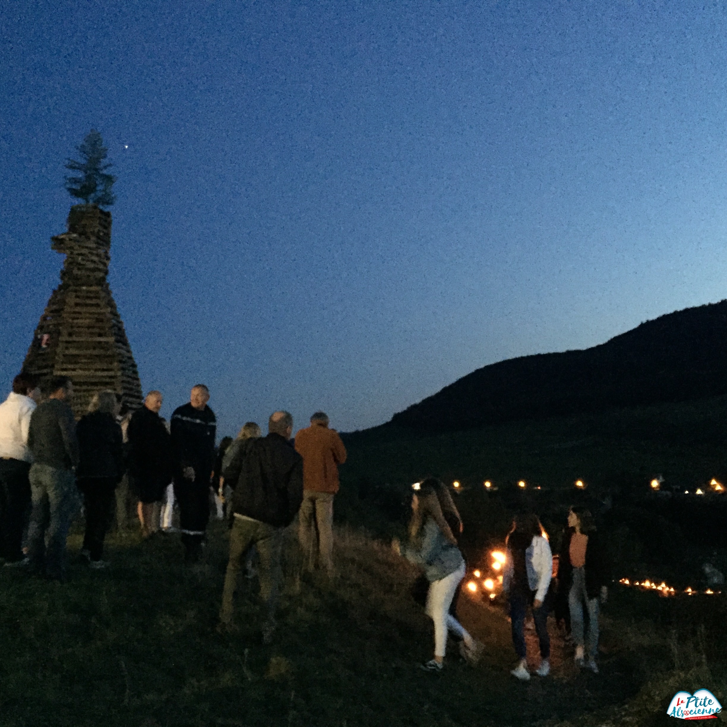 Montée aux flambeaux depuis le centre du village d'Orschwihr - Haxafir 2019 